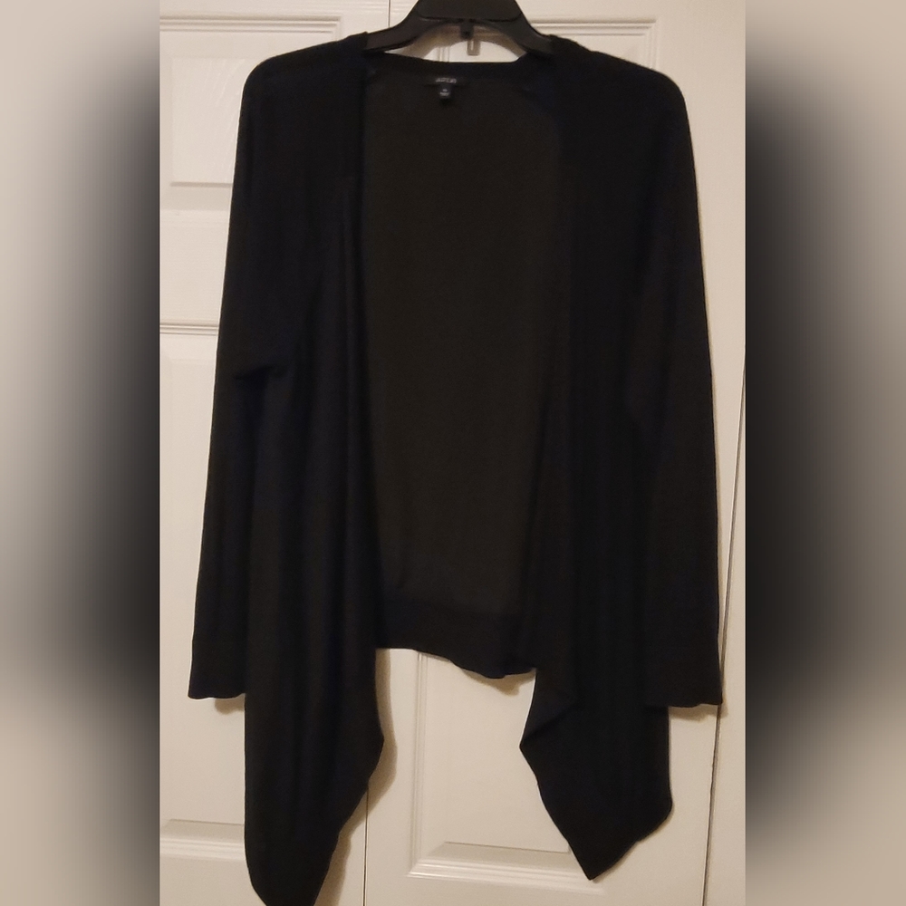 Black sweater Size XL